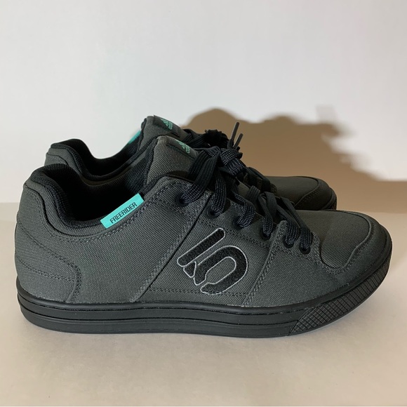 NWOT ADIDAS FREERIDER. CLOSING 4 GOOD - Picture 6 of 8